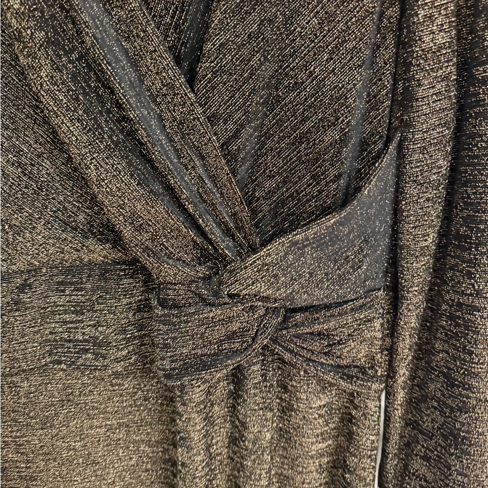 Elegant Black and Gold Women's Dress - Picture 6 of 7